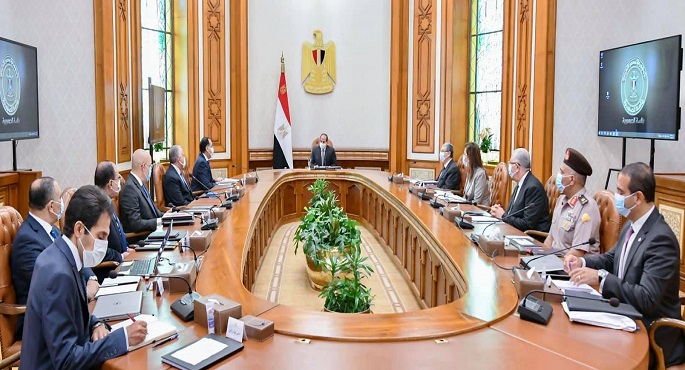 الرئيس السيسي يوجه بتدقيق الدراسات الخاصة بمشروعات تحلية المياه
