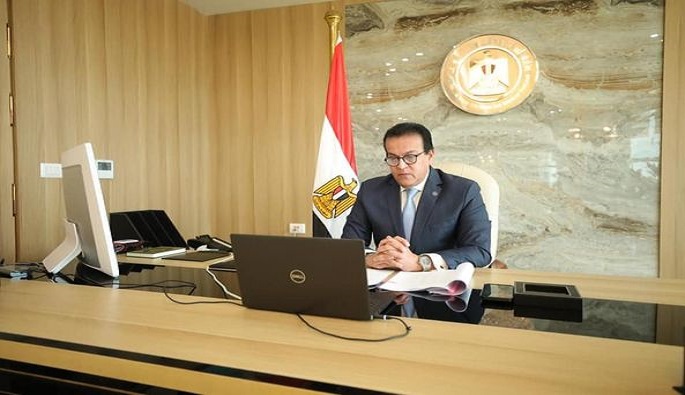 بالصور.. وزير التعليم العالي يشارك في الدورة الـ18 للمائدة المُستديرة لمنتدى العلوم والتكنولوجيا