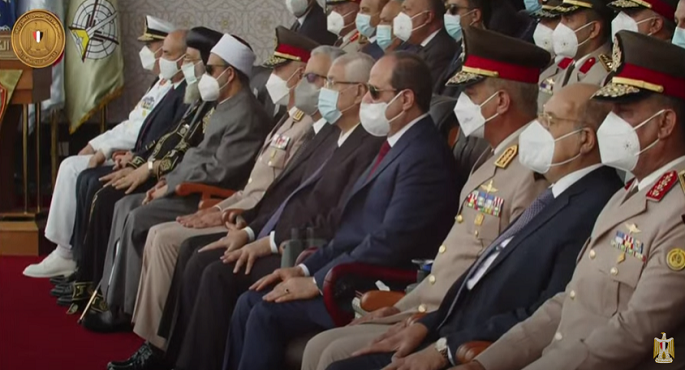 الرئيس السيسي يشهد حفل تخرج الكليات والمعاهد العسكرية بالكلية الحربية