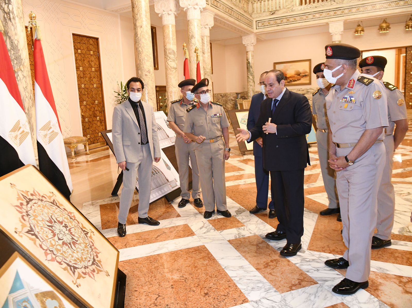 بالصور.. الرئيس السيسي يوجه بالانتهاء من إقامة مدينة السيارات العالمية