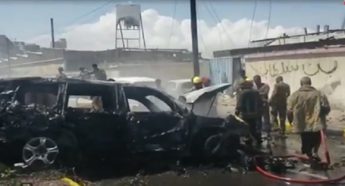 بالصور .. قتلى وجرحى إثر انفجار يستهدف موكب محافظ عدن اليمنية