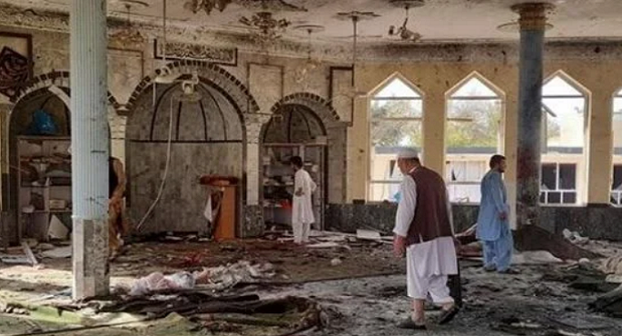 انفجار داخل مسجد خلال جنازة مسؤول في شمال أفغانستان