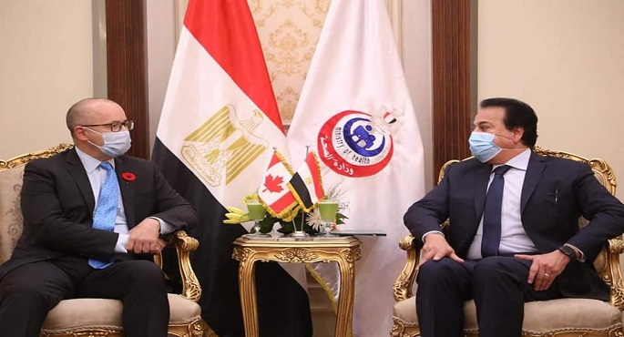 بالصور.. وزير التعليم العالي والقائم بعمل وزير الصحة يبحث مع السفير الكندي سبل التعاون في القطاع الصحي
