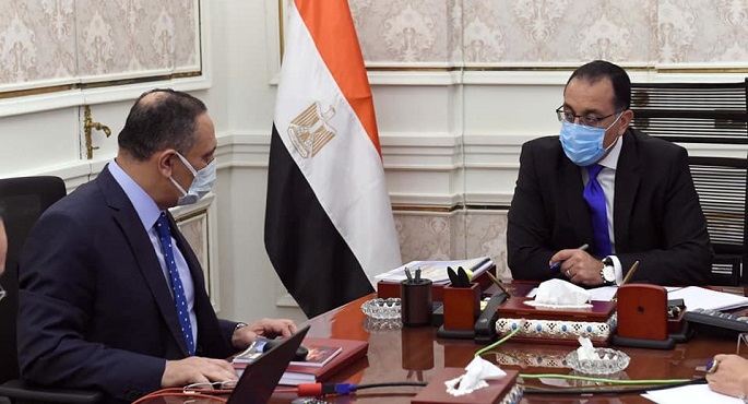 رئيس الوزراء يتابع ملفات عمل المركز الوطني لتخطيط استخدامات أراضي الدولة