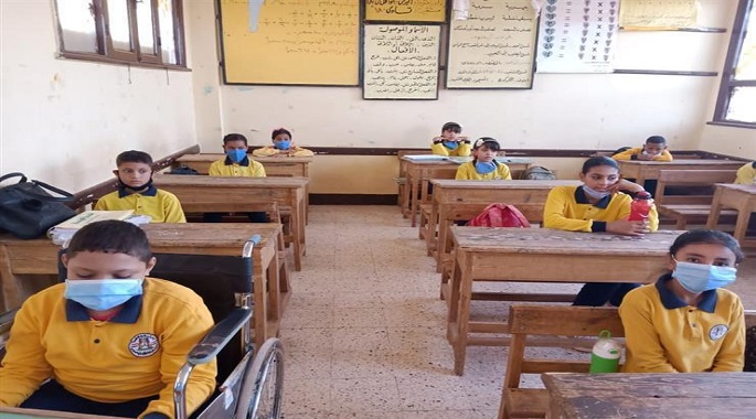 انتظام الدراسة في يومها الأول بعدد من مدارس الجمهورية وسط إجراءات مشددة للوقاية من كورونا