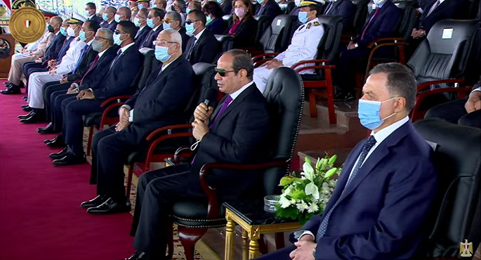 بالفيديو .. الرئيس السيسي : رجال الشرطة وأسرهم قدموا تضحيات كبيرة لحفظ أمن الوطن في مرحلة دقيقة