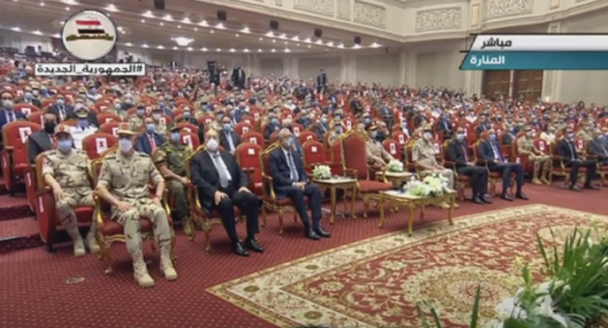 الرئيس السيسي يؤكد ضرورة الحفاظ على مكانة مصر بالعمل الشاق المستمر