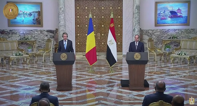 بالفيديو .. خلال مؤتمر صحفي مشترك مع رئيس رومانيا .. الرئيس السيسي يؤكد حرص مصر على تطوير العلاقات الثنائية
