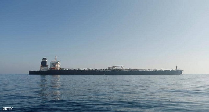 الجيش الأمريكى يطلق النار على ناقلة إيرانية حاولت كسر الحصار