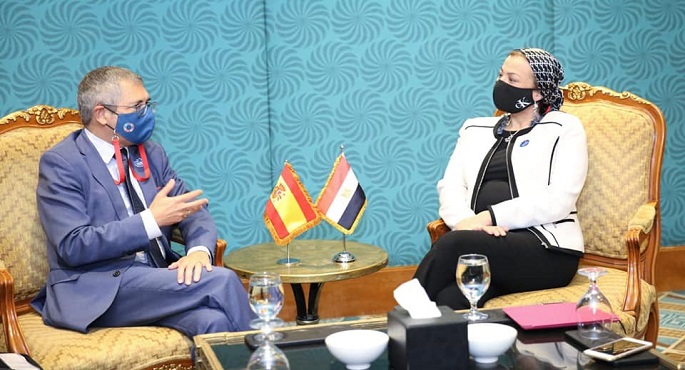 بالصور .. وزيرة البيئة تبحث مع نظيرها الاسبانى الأوضاع البيئية العالمية