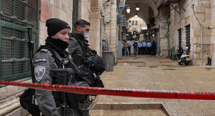 قتيل وثلاثة جرحى في هجوم مسلح بالبلدة القديمة في القدس