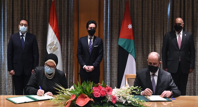 بالصور.. ولي العهد الأردني ورئيسا وزراء مصر والأردن يشهدون التوقيع على مذكرة تفاهم لدعم المشروعات المتوسطة والصغيرة ومتناهية الصغر