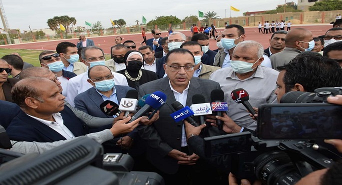 بالصور.. في تصريحات صحفية بالوادى الجديد.. مدبولي: توجيهات من الرئيس السيسي بتنفيذ مشروعات خدمية وتنموية في كل جزء من مصر