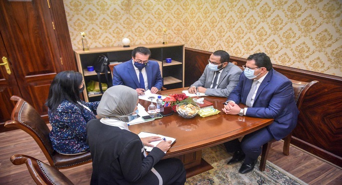 بالصور.. وزير التعليم العالي والقائم بعمل وزير الصحة يستقبل ممثل منظمة الصحة العالمية بمصر لمناقشة تعزيز التعاون