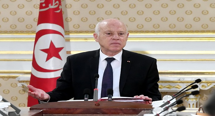 الرئيس التونسي: القضاء العادل سيف الشعب لتطهير البلاد