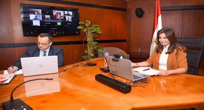 بالصور .. وزيرة الهجرة تعقد جلسة حوارية لبحث أزمة اعتماد الثانوية CEGEP الكندية بالثانوية العامة المصرية