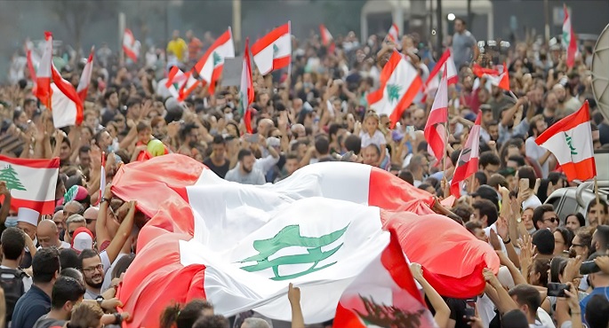 اللواء اللبنانية : إنقسامات الحراك عشية الإنتخابات