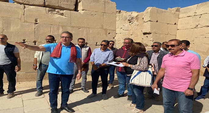 بالصور.. وزير السياحة يتابع التجهيزات النهائية الخاصة بفعالية “الأقصر…طريق الكباش”