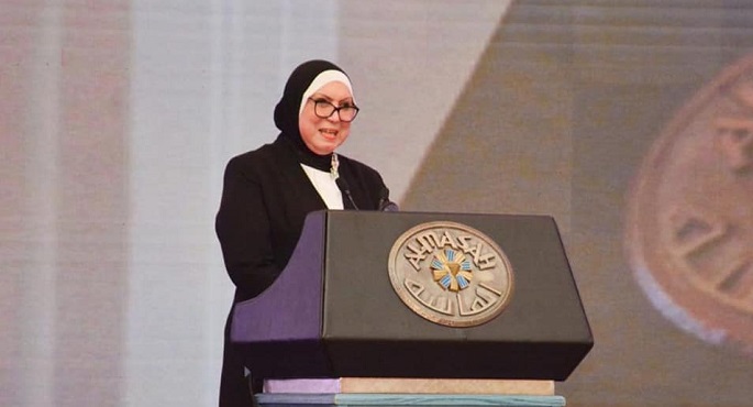 نيفين جامع: نجاح الحكومة في تنفيذ برنامج الاصلاح الاقتصادي الشامل جعل من مصر قبلة للإستثمار المحلي والأجنبي