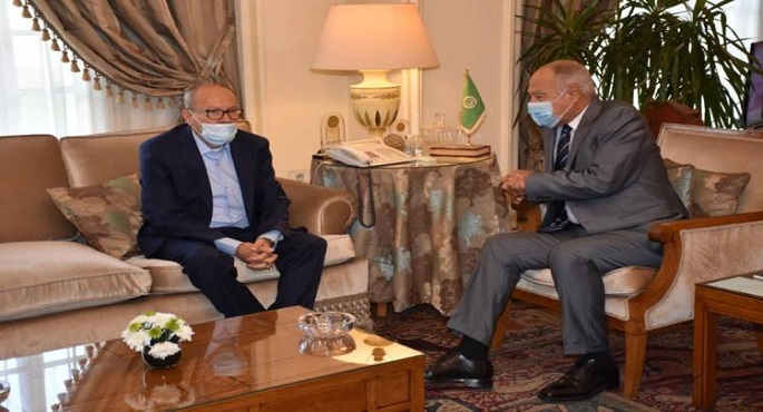 أبو الغيط يبحث مع رئيس هيئة الأسرى الفلسطينيين أوضاع الأسرى في سجون الاحتلال