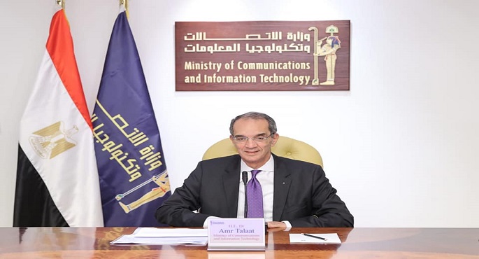 بالصور.. وزير الاتصالات خلال مشاركته بمنتدى باريس: الاصلاح الاقتصادى ساعد الدولة على مواجهة الجائحة