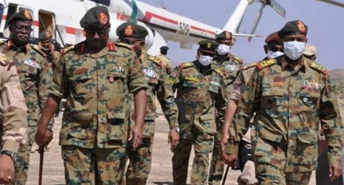 بعد مقتل جنود سودانيين في الفشقة.. البرهان يتفقد القوات السودانية المرابطة على الحدود مع إثيوبيا