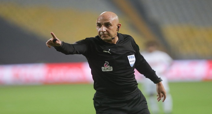 رسميًا.. محمد عادل يدير قمة الأهلي والزمالك