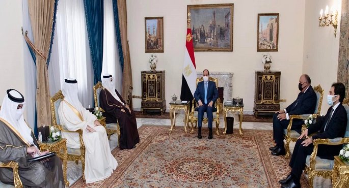 الرئيس السيسي يستقبل مستشار ملك البحرين للشئون الدبلوماسية لبحث عدد من القضايا الهامة