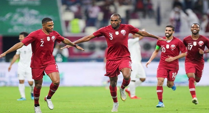 منتخب قطر يواجه نظيره البحريني في افتتاح كأس العرب