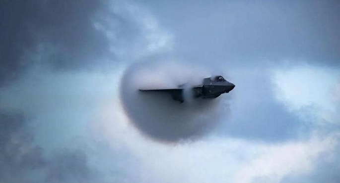 تحطم مقاتلة “شبح F-35” بريطانية فوق المتوسط