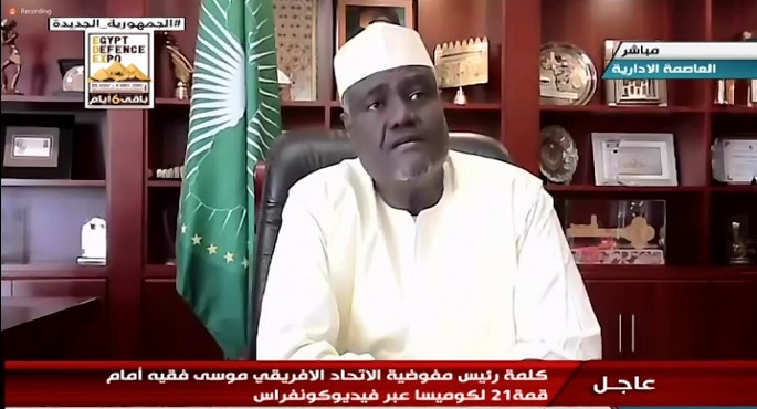 رئيس مفوضية الاتحاد الإفريقي يشيد بصمود القارة لمواجهة “تداعيات كورونا”