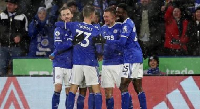 ليستر سيتي يفوز على كريستال بالاس 2-1 بالدوري الإنجليزي