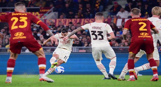 ميلان يهزم روما 2-1 فى الجولة 11 بالدوري الإيطالي