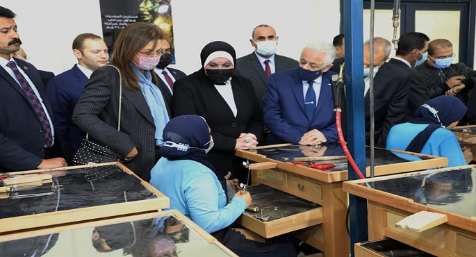 بالصور..وزراء “التعليم” و”التخطيط” والتجارة” يشهدون توقيع بروتوكول تعاون فى مجال تصنيع الذهب والمجوهرات فى مصر