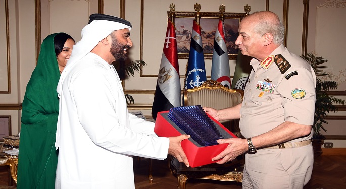 بالصور.. وزير الدفاع يلتقي رئيس مكتب حاكم إمارة رأس الخيمة بدولة الإمارات خلال زيارته الرسمية لمصر