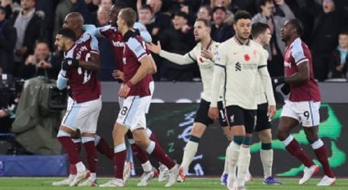 وستهام يُلحق بـ ليفربول الخسارة الأولى بالدوري الإنجليزي