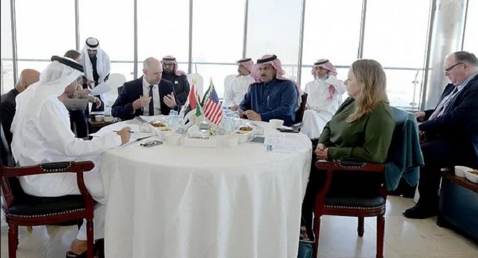 بيان سعودي إماراتي بريطاني أمريكي يحذر من خطورة الوضع الإنساني في اليمن
