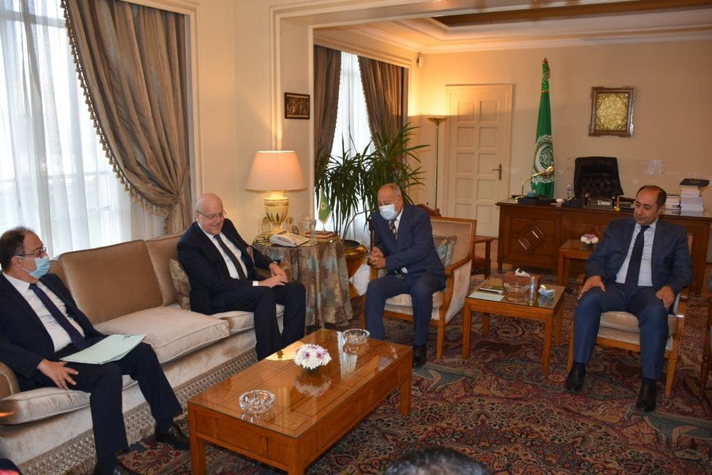 أبو الغيط يؤكد خلال لقائه ميقاتي دعم الجامعة العربية المستمر للبنان للخروج من الأزمة الراهنة