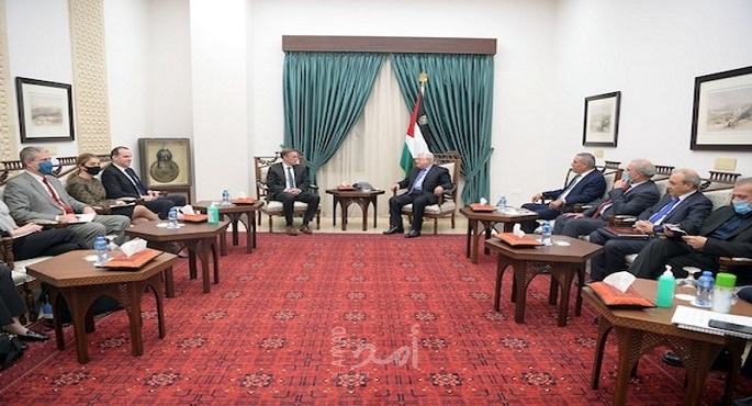 الرئيس الفلسطيني يبلغ مُستشار الأمن القومي الأمريكي بعدم القبول بأقل من دولة على حدود 67