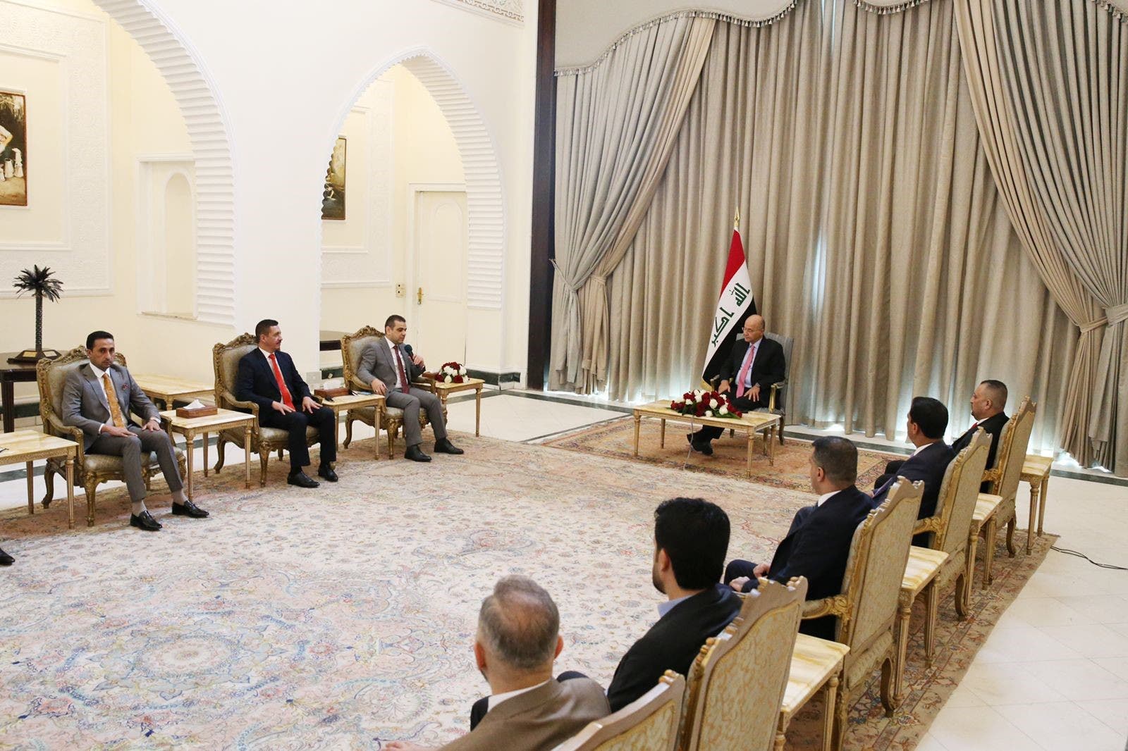 الصدر يبدأ مفاوضات تشكيل الحكومة .. و صالح: البرلمان الجديد يكتسب أهمية استثنائية