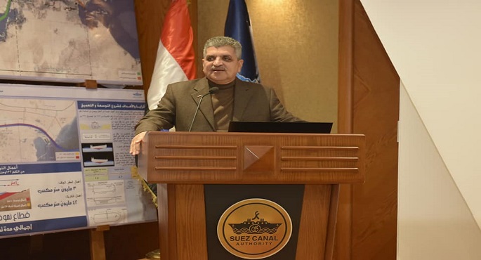 بالصور .. رئيس هيئة قناة السويس يستقبل وفدا من كلية دار العلوم جامعة القاهرة