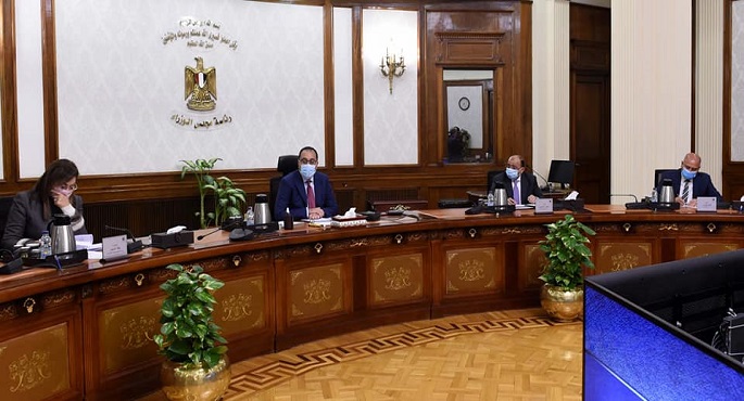 بالصور.. رئيس الوزراء يتابع موقف المشروعات الجاري تنفيذها بأسوان وإجراءات التعامل مع تداعيات السيول
