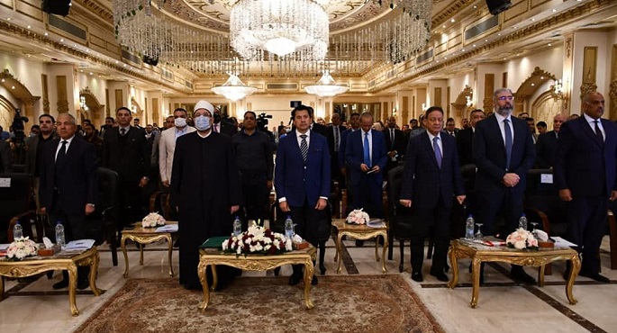 وزيرا الشباب والأوقاف ورئيس الأعلي للإعلام يشهدون إنطلاق الملتقى الشبابي الأول لمواجهة الشائعات