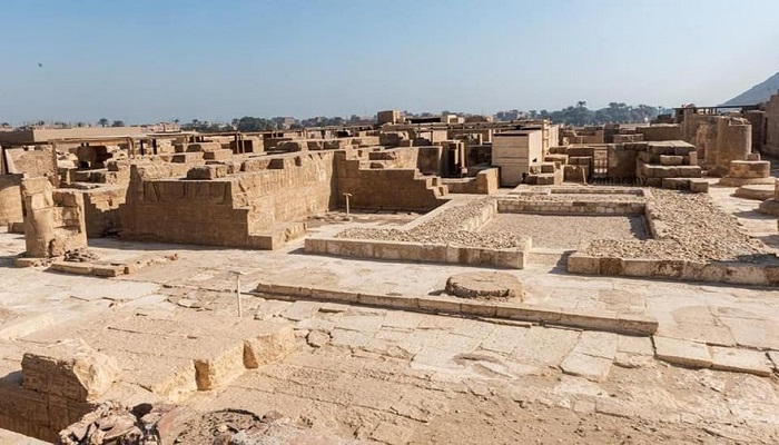 الكشف عن 13 ألف أوستراكا من العصر البطلمي واليوناني والإسلامي في سوهاج