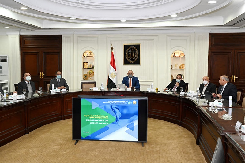 بالصور .. وزير الإسكان يتابع الموقف التنفيذى لمشروعات مبادرة “حياة كريمة” لتطوير الريف المصري