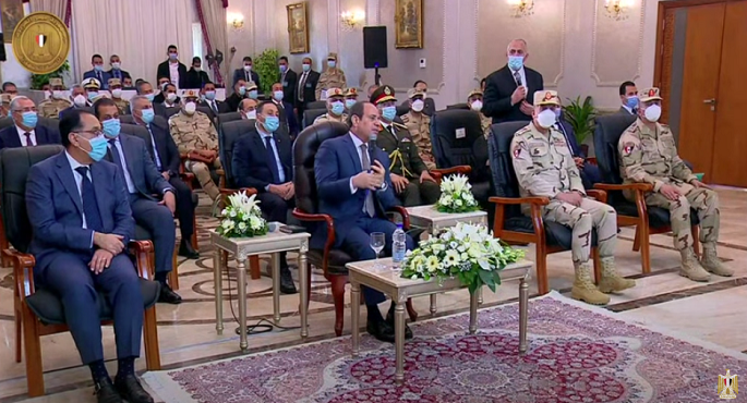 بالفيديو.. السيسي يوجه بسرعة استصلاح 400 ألف فدان في توشكى ويؤكد أن إعادة تدوير مياه بمحطة “بحر البقر” مكن من استخدامها للري بسيناء