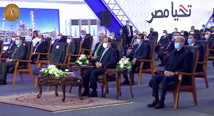 الرئيس السيسي يشهد افتتاح مجمع إنتاج البنزين في أسيوط