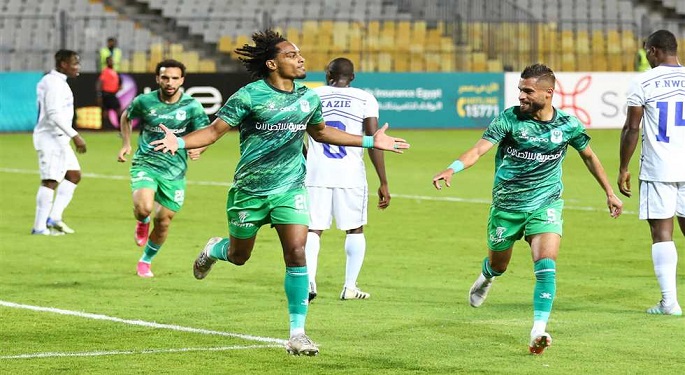 المصري يفوز على بطل نيجيريا ويتأهل لمجموعات الكونفدرالية