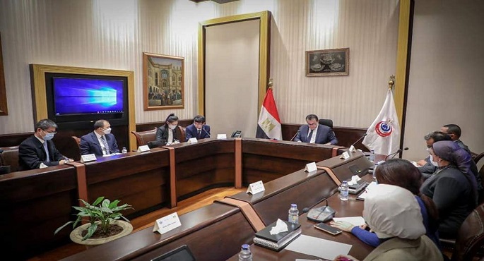 عبد الغفار يستقبل مدير شركة “سينوفاك” الصينية لبحث التعاون في مجال إنتاج وتطوير اللقاحات