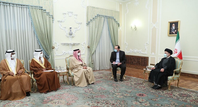الرئاسة الإيرانية للوفد الإمارتي برئاسة طحنون بن زايد: نأمل بدء فصل جديد في العلاقات بين بلدينا